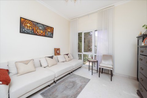 Villa zum Verkauf in Meadows, Dubai, VAE 6 Schlafzimmer, 628.4 m2 Nr. 749206 - Foto 9