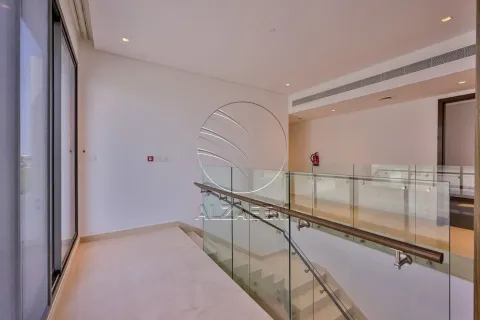 Vila di Yas Island, Abu Dhabi, UAE 1047 meter persegi № 663037 - foto 14