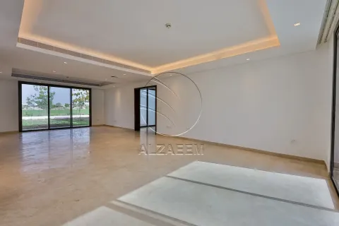 Vila di Yas Island, Abu Dhabi, UAE 1047 meter persegi № 663037 - foto 20