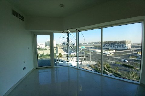 Apartamento en alquiler en Abu Dhabi, EAU 1 dormitorio, 76 m2 № 663036 - foto 2