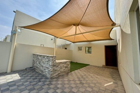 Villa in vendita a Ras Al Khaimah, EAU 4 camere da letto, 443 mq. № 734868 - foto 4