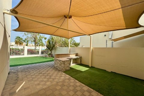 Villa in vendita a Ras Al Khaimah, EAU 4 camere da letto, 443 mq. № 734868 - foto 5