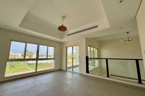 Villa in vendita a Ras Al Khaimah, EAU 4 camere da letto, 443 mq. № 734868 - foto 7
