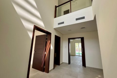 Villa in vendita a Ras Al Khaimah, EAU 4 camere da letto, 443 mq. № 734868 - foto 2
