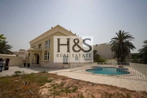 Vilë në Dubai, Emiratet e Bashkuara Arabe 4 dhoma gjumi, 1407 m2. № 642223 - Foto 20