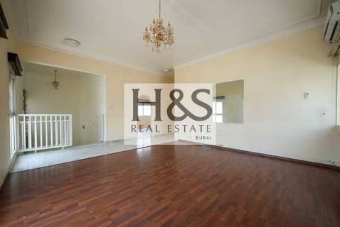 Vilë në Dubai, Emiratet e Bashkuara Arabe 4 dhoma gjumi, 1407 m2. № 642223 - Foto 16