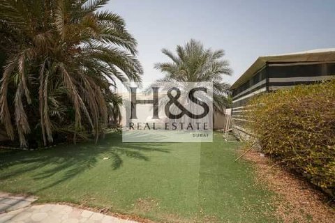 Vilë në Dubai, Emiratet e Bashkuara Arabe 4 dhoma gjumi, 1407 m2. № 642223 - Foto 22