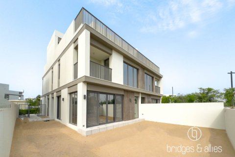 Villa en alquiler en Tilal Al Ghaf, Dubai, EAU 4 dormitorios, 279 m2 № 678744 - foto 1
