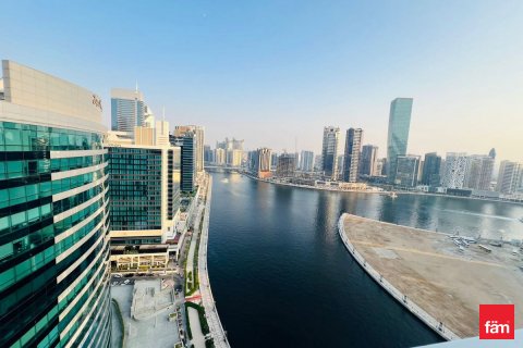 Снять в аренду квартиру в Бизнес-Бэй, Дубай, ОАЭ 2 спальни, 116.7м2, № 660577 - фото 1