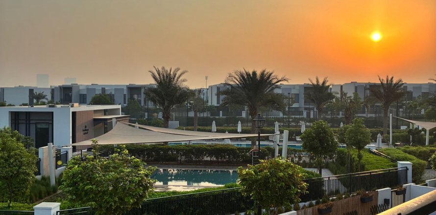 Huvila Dubai, Arabiemiraatit 4 makuuhuonetta, 332.4 m2 № 660578