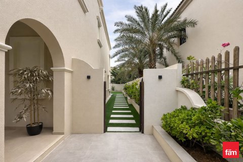 Villa til salg i Dubai, UAE 3 soveværelser, 405 kvm № 699714 - foto 4