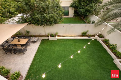 Villa til salg i Dubai, UAE 3 soveværelser, 405 kvm № 699714 - foto 14