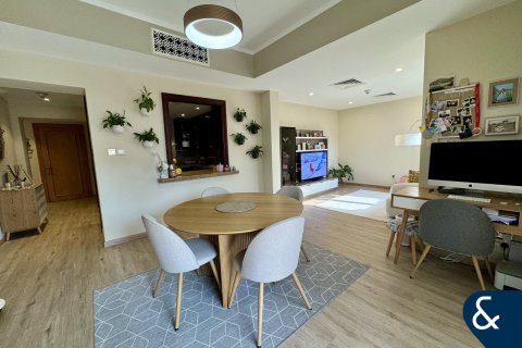 Apartman u Old Town, Dubai, UAE 2 spavaćih soba, 131 m2 Br. 666426 - fotografija 1