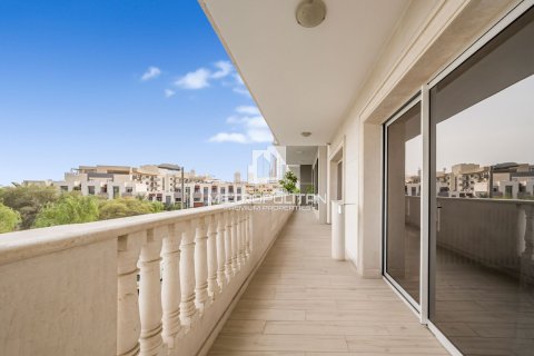 Apartamento en venta en Jumeirah Village Circle, Dubai, EAU 2 dormitorios, 132 m2 № 663619 - foto 19