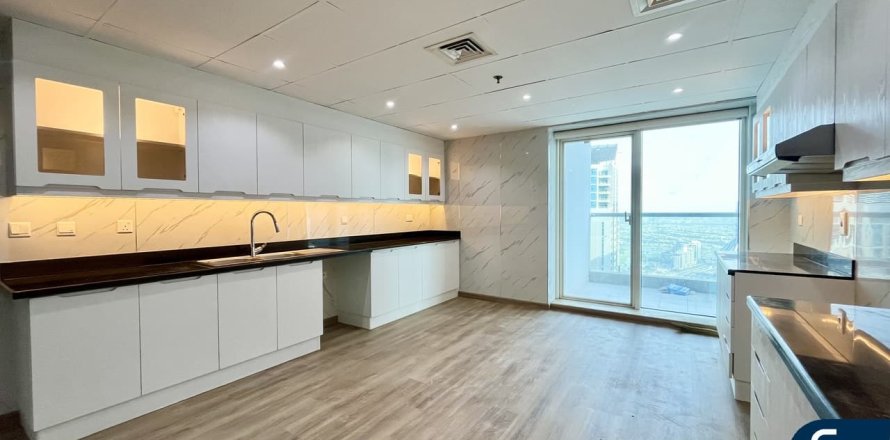 Квартира в EMIRATES CROWN в Дубай Марина, ОАЭ 3 спальни, 361м2 № 671631