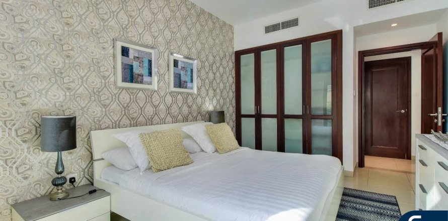 Appartamento a The Views, Dubai, EAU 1 camera da letto, 76 mq. № 671634