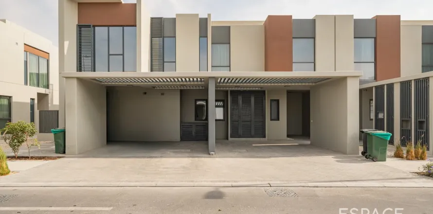 Villa i Dubai Land, Dubai, Emiratene 4 soverom, 243 kvm nr. 661031