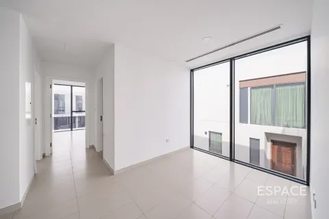 Villa til salgs i Dubai Land, Dubai, Emiratene 4 soverom, 243 kvm Nr. 661031 - Foto 9