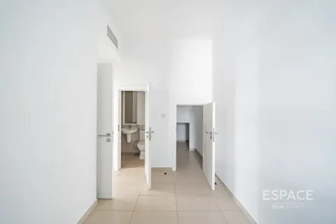 Villa til salgs i Dubai Land, Dubai, Emiratene 4 soverom, 243 kvm Nr. 661031 - Foto 8