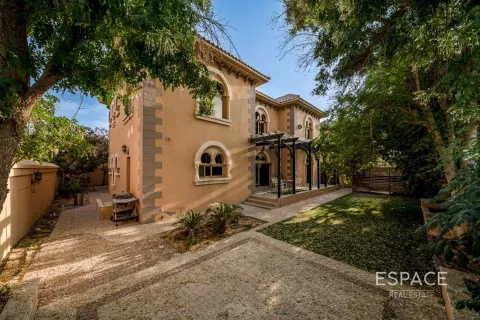 Купить виллу в Dubai Land, Дубай, ОАЭ 5 спален, 600м2, № 661030 - фото 1