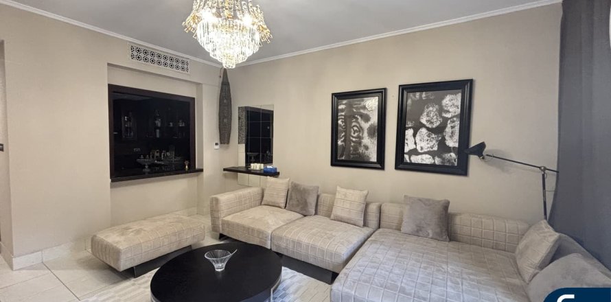 Квартира в Old Town, Дубай, ОАЭ 1 спальня, 96м2 № 668086