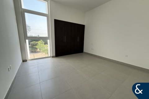 Βίλα σε Mudon, Dubai, ΗΑΕ 3 υπνοδωμάτια, 218 τ.μ. Αρ. 668090 - φωτογραφία 15