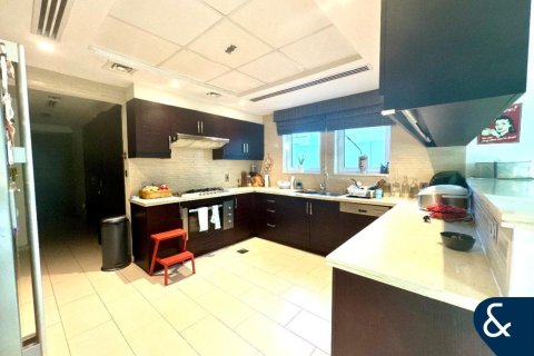 Villa à louer à Jumeirah Park, Dubai, EAU 3 chambres, 285 m2 № 668089 - photo 15