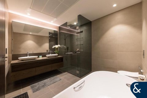 Lägenhet uthyres i Dubai Marina, Dubai, UAE 2 sovrum, 133 kvm Nr. 668087 - fotografi 17