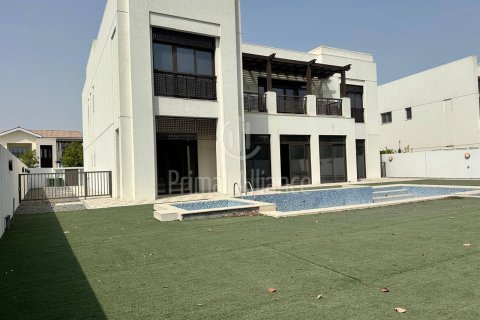 Снять в аренду виллу в Мохаммед Бин Рашид Сити, Дубай, ОАЭ 6 спален, 1179.03м2, № 650551 - фото 18