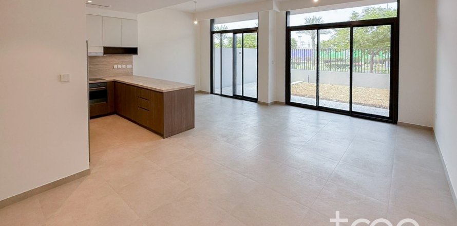 Shtëpi në qytet në Mudon, Dubai, Emiratet e Bashkuara Arabe 3 dhoma gjumi, 205.97 m2. № 739249