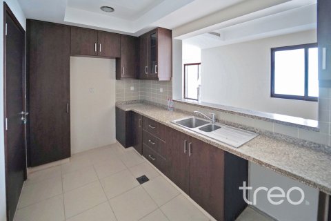 Reem、Dubai、UAE にあるヴィラ販売中 3ベッドルーム、232.91 m2、No739253 - 写真 1
