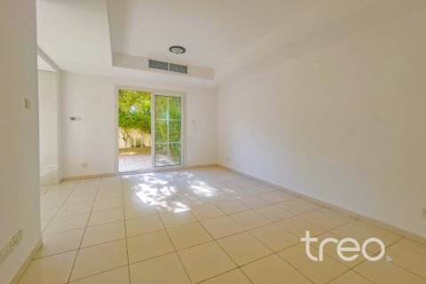 Villa te koop in The Springs, Dubai, VAE 2 slaapkamers, 153.01 vr.m., nr 739251 - foto 2