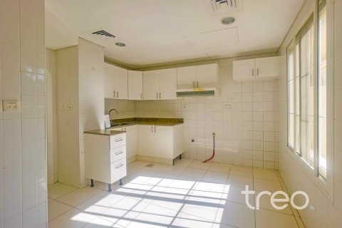 Villa te koop in The Springs, Dubai, VAE 2 slaapkamers, 153.01 vr.m., nr 739251 - foto 3