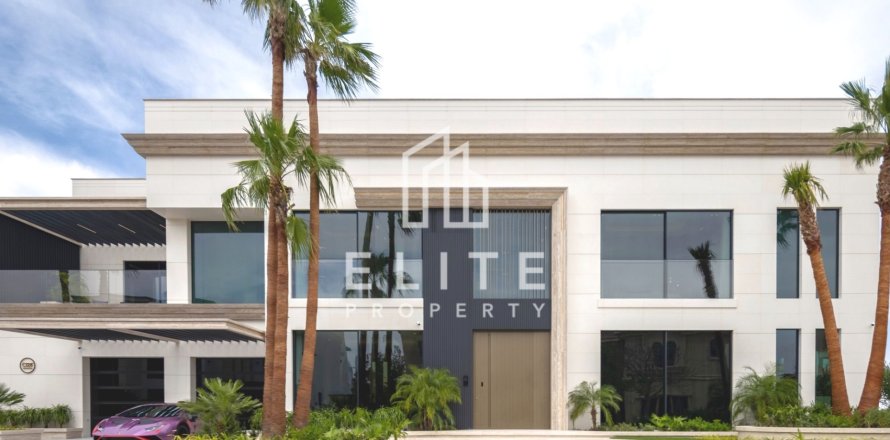 Villa in Palm Jumeirah, Dubai, UAE 6 bedrooms, 1059 sq.m. № 736266