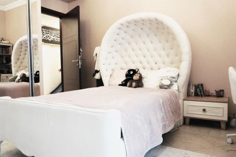 Apartment in Dubai Marina, UAE 3 bedrooms, 187 sq.m. № 707742 - photo 12