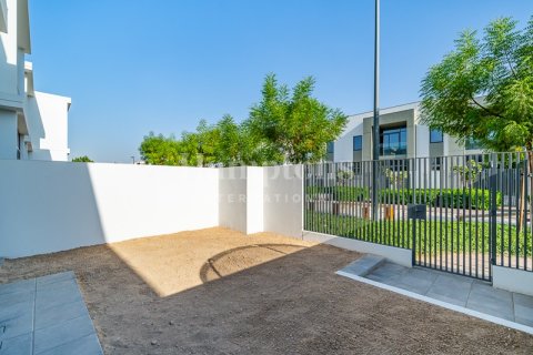 Townhouse til leje i Arabian Ranches 3, Dubai, UAE 3 soveværelser, 145.20738900 kvm № 723210 - foto 13