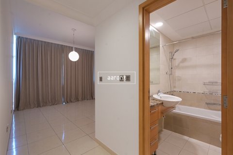 Appartamento in affitto a Dubai Marina, Dubai, EAU 3 camere da letto, 201.4 mq. № 630062 - foto 10