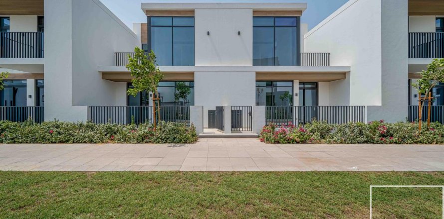 טאונהאוס ב Arabian Ranches 3, Dubai, איחוד האמירויות 3 חדרי שינה, 125 מ"ר מספר 641013
