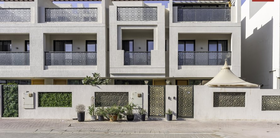 Huvila Dubai, Arabiemiraatit 3 makuuhuonetta, 159.3 m2 № 669843