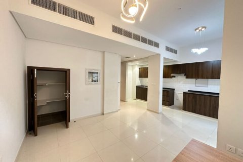 Зняти в оренду таунхаус в DAMAC Hills (Akoya by DAMAC), Дубай, ОАЕ 5 спалень, 112м2, № 720625 - фото 10