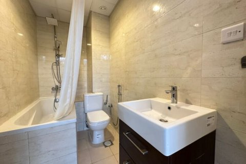 Зняти в оренду таунхаус в DAMAC Hills (Akoya by DAMAC), Дубай, ОАЕ 5 спалень, 112м2, № 720625 - фото 2