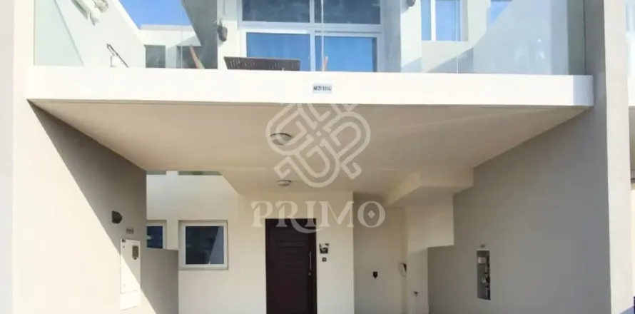 Řadový dům v Dubai, SAE 3 ložnice, 112 m² Č.: 713989