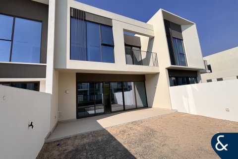 The Valley、Dubai、UAE にあるタウンハウス販売中 3ベッドルーム、174 m2、No670999 - 写真 2
