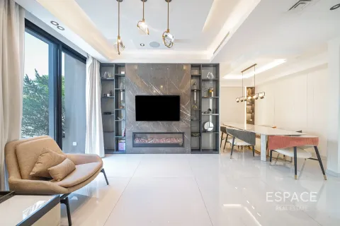 Зняти в оренду віллу в Дубай Хилс Эстейт, ОАЕ 4 спальні, 229м2, № 661177 - фото 1