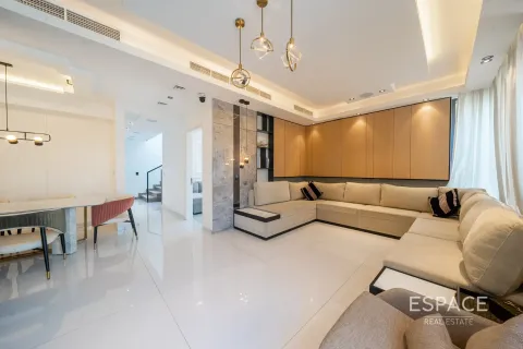 Зняти в оренду віллу в Дубай Хилс Эстейт, ОАЕ 4 спальні, 229м2, № 661177 - фото 5