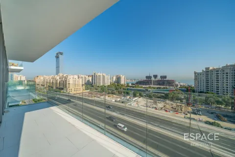 Huoneisto Palm Jumeirah, Dubai, Arabiemiraatit 2 makuuhuonetta, 200 m2 № 661181 - kuva 17