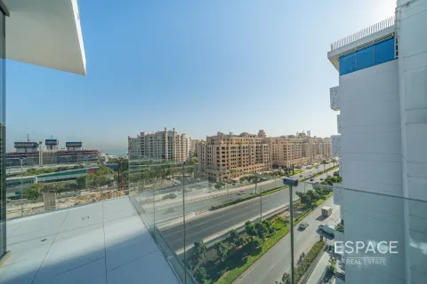 Huoneisto Palm Jumeirah, Dubai, Arabiemiraatit 2 makuuhuonetta, 200 m2 № 661181 - kuva 18