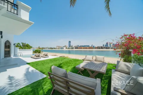 Vilă de închiriat în Palm Jumeirah, Dubai, EAU 4 dormitoare, 465 mp.  №661180 - poză 16