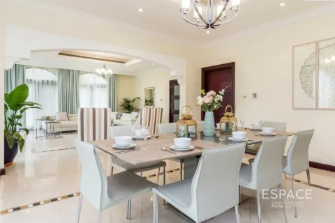 Huvila Palm Jumeirah, Dubai, Arabiemiraatit 4 makuuhuonetta, 465 m2 № 661180 - kuva 3