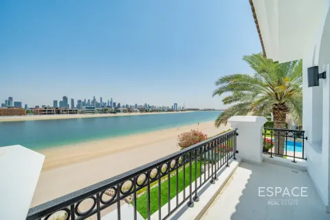 Vilă de închiriat în Palm Jumeirah, Dubai, EAU 4 dormitoare, 465 mp.  №661180 - poză 15
